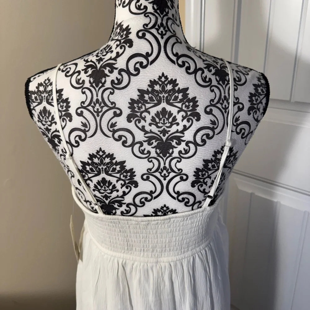 No Boundaries White Eyelet Dress NWT - Picture 4 of 8